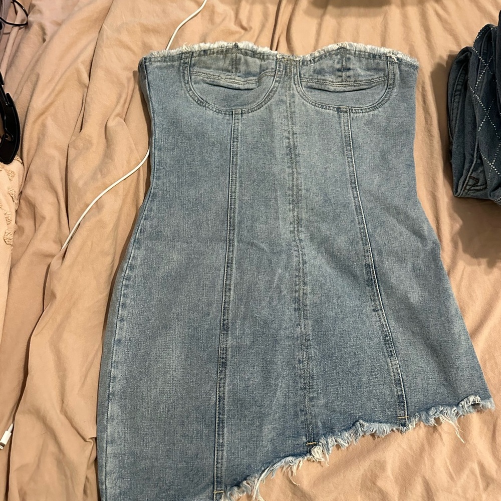CIDER DENIM DRESS - Picture 2 of 5